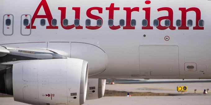 Eine Passagiermaschine der Fluggesellschaft Austrian Airlines wurde Überfallen. Austrian airlines