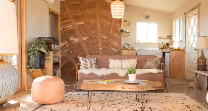 Airbnb