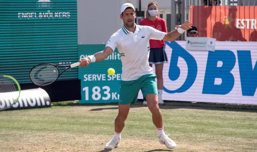 Novak Djokovic holt sich in Spanien den Feinschliff für Wimbledon.