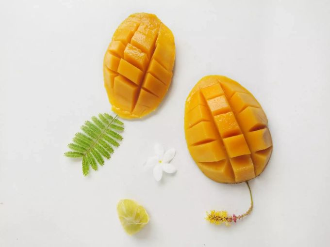 Die Mango macht den Drink besonders exotisch. Mango