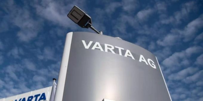 Der Batteriekonzern Varta will Porsche mit Hochleistungsbatterien versorgen. Foto: Marijan Murat/dpa Der Batteriekonzern Varta will Porsche mit Hochleistungsbatterien versorgen. Foto: Marijan Murat/dpa