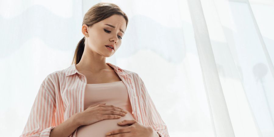 Gesundheitsängste sind für Schwangere besonders belastend.