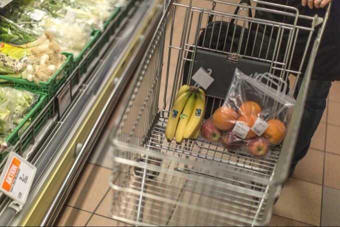 Wegen der Inflation haben Aktionen und Sonderangebote in den Läden für über die Hälfte der befragten Schweizer an Bedeutung gewonnen. Inflation