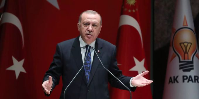 Der türkische Präsident Recep Tayyip Erdoğan an einer Veranstaltung seiner Partei AKP. AKP-Parteitreffen in der Türkei