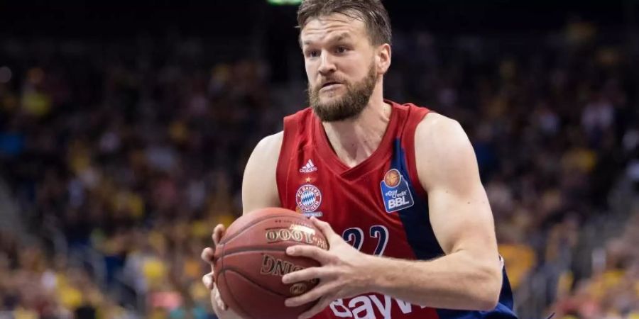 Kassierte mit Bayerns Basketballern eine Heimpleite: Danilo Barthel. Foto: Monika Skolimowska/zb/dpa