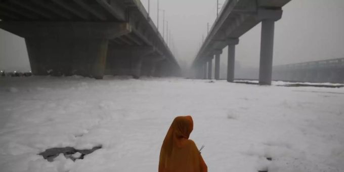 Neu Delhi - Neu Delhi ringt nach Luft