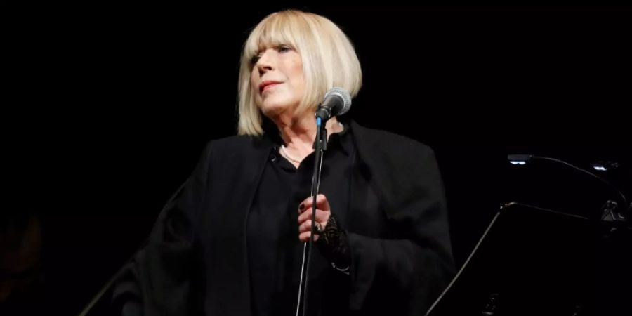 Faithfull 2016 bei einem Konzert in Paris