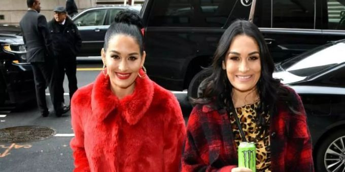 Nikki und Brie Bella Nikki und Brie Bella