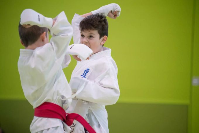 Kinder ab sieben Jahren können dem Karateclub beitreten. Karate Club Strengelbach