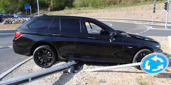 Alleinunfall mit Personenwagen.