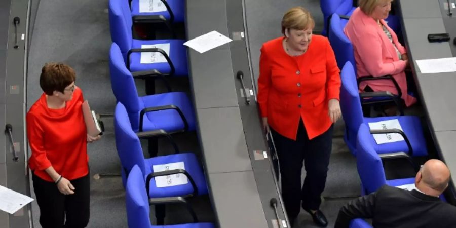 Merkel und Kramp-Karrenbauer