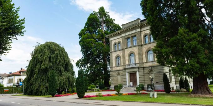 Das Kunsthaus Zofingen zeigt zeitgenössische Kunst auf 2 Etagen und in historischen Räumlichkeiten. - Zofingen Das Kunsthaus Zofingen zeigt zeitgenössische Kunst auf 2 Etagen und in historischen Räumlichkeiten. - Zofingen
