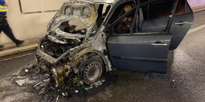 Basel Stadt - Fahrzeugbrand im St. Johanns-Tunnel