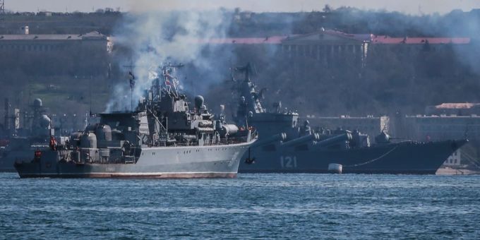 Eigene Angaben - Ukraine beschädigt zwei weitere russische Schiffe