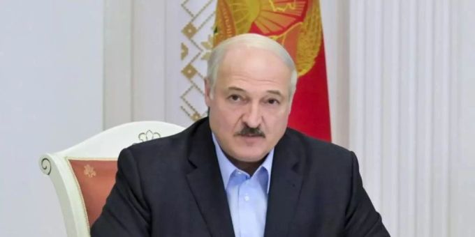 Der diktatorisch regierende Lukaschenko ist international ähnlich isoliert wie sein engster Verbündeter, Kremlchef Wladimir Putin. (Archiv) belarus