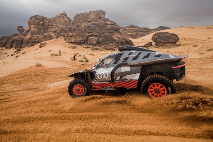 Stephane Peterhansel im Einsatz bei der Rallye Dakar. Stephane Peterhansel Rallye Dakar