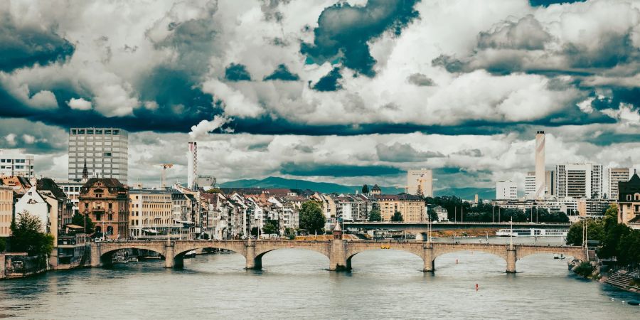 Basel Stadt Fluss Brücke Wolken Himmel