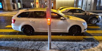 Rapperswil-Jona: Zusammenprall zwischen Fussgänger und Auto