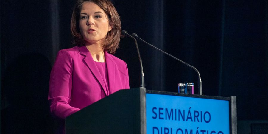 Nennt Russlands Attacken an den Festtagen einen Angriff auf die Menschlichkeit: Annalena Baerbock.