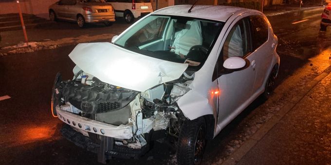 Bilten GL: Auf Glatteis verunfallt. Bilten GL