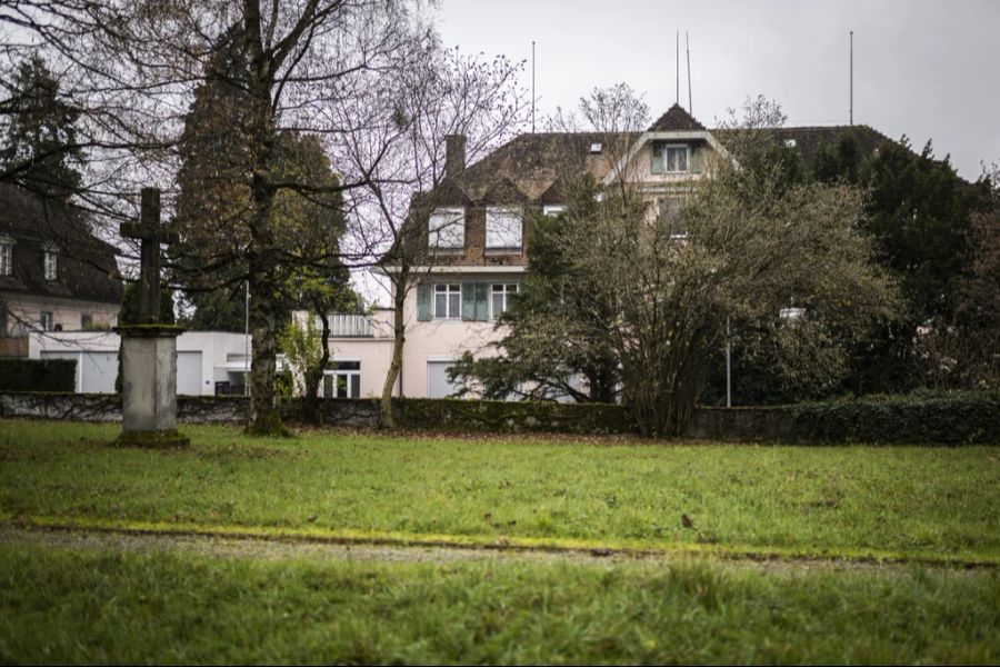 Die Christliche Schule Linth, wo Jürg Läderach als Prediger tätig war.