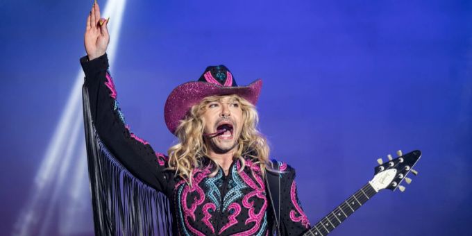 Musste Windel tragen - Bill Kaulitz mit Vollnarkose beim Zahnarzt