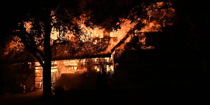 Bauernhaus in Vollbrand