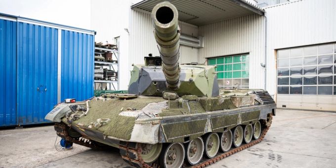 Ein Panzer vom Typ Leopard 1. Die italienische Armee verkaufte der Ruag vor einigen Jahren 100 Panzer dieses Typs für 45'000 Franken. ruag leopard 1 panzer