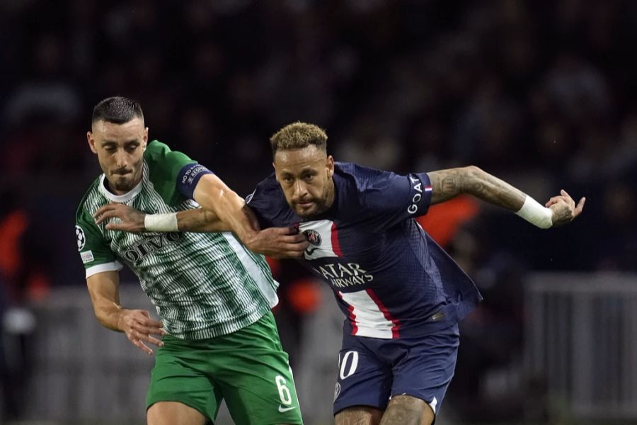 In der letzten Saison spielte das Team unter anderem gegen Paris Saint-Germain.