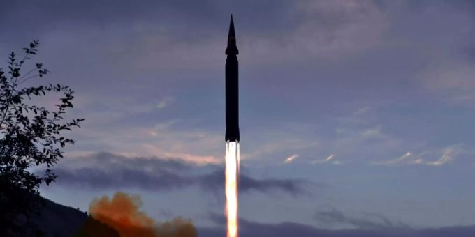 An dem Raketentest nahm laut KCNA ein Top-Funktionär teil An dem Raketentest nahm laut KCNA ein Top-Funktionär teil