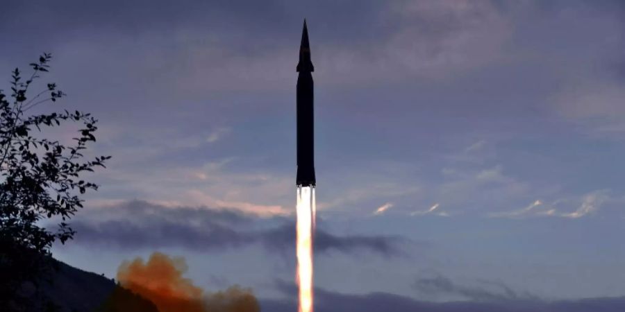 An dem Raketentest nahm laut KCNA ein Top-Funktionär teil