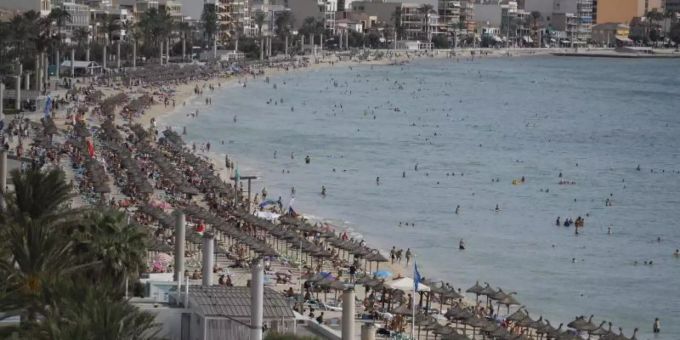 Die spanische Insel Mallorca gehört zu den beliebtesten Urlaubszielen der Deutschen. Foto: Clara Margais/dpa Die spanische Insel Mallorca gehört zu den beliebtesten Urlaubszielen der Deutschen. Foto: Clara Margais/dpa