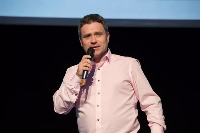 Pascal Zurbriggen an der Vertriebstagung. Zurich Versicherung Visp
