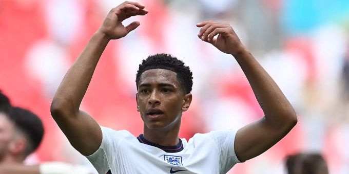 Rassismus-Vorfall - Englands Bellingham fordert Strafen gegen Fans