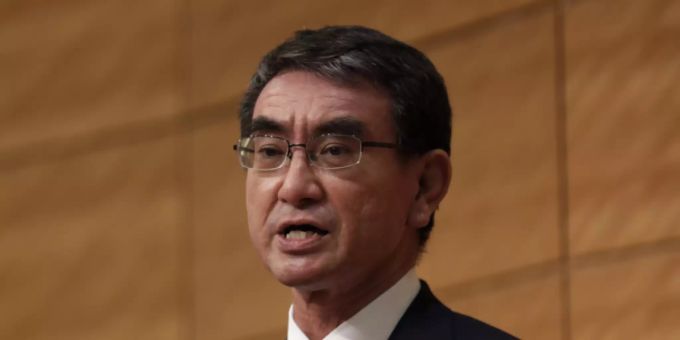 Taro Kono ist in Japan Kronfavorit für die Wahl eines neuen Regierungschefs. (Archivbild) Taro Kono ist in Japan Kronfavorit für die Wahl eines neuen Regierungschefs. (Archivbild)