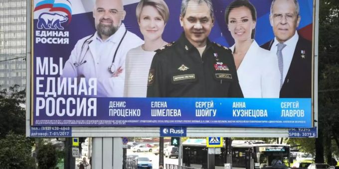 Wahlplakat der kremlnahen Partei «Einiges Russland». Foto: Dmitri Lovetsky/AP/dpa Wahlplakat der kremlnahen Partei «Einiges Russland». Foto: Dmitri Lovetsky/AP/dpa