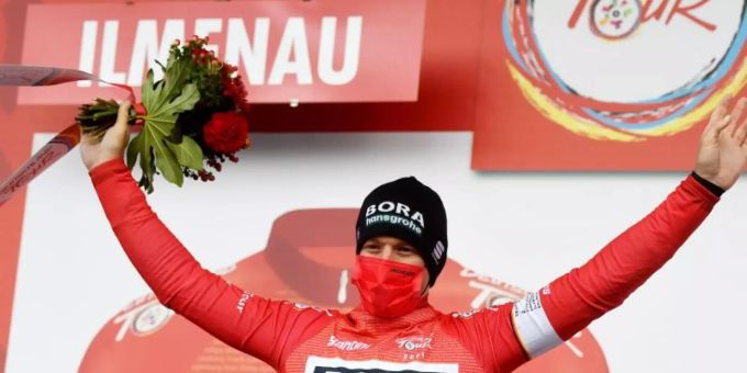 Pascal Ackermann hat das Rote Trikot verteidigt. Foto: Bernd Thissen/dpa Pascal Ackermann hat das Rote Trikot verteidigt. Foto: Bernd Thissen/dpa