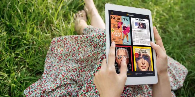 Platzsparend: Dank der Readly App hast du via iPad, Smartphone oder Computer Zugriff auf etliche Magazine und deren alte Ausgaben. Readly