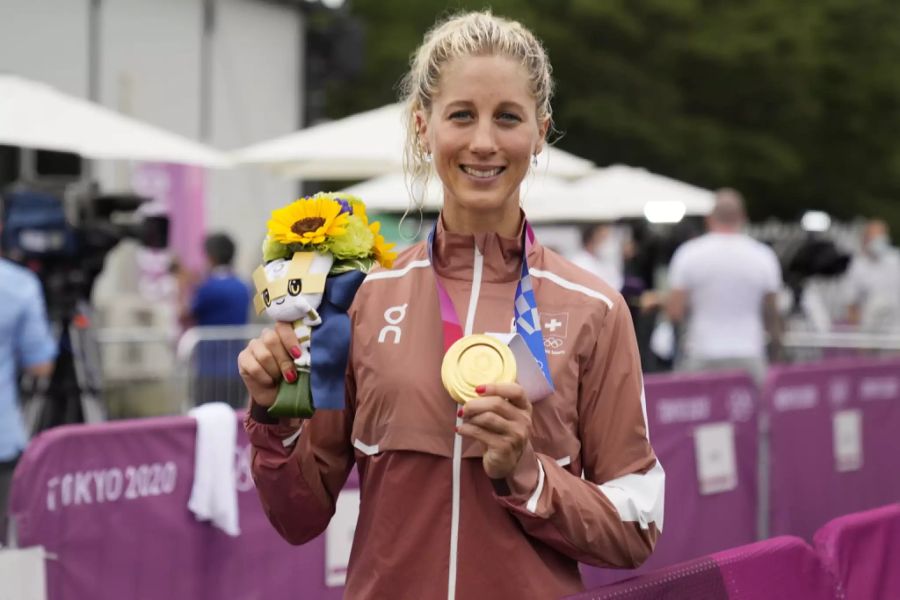 Gold: Jolanda Neff, Mountainbike, Cross-Country.