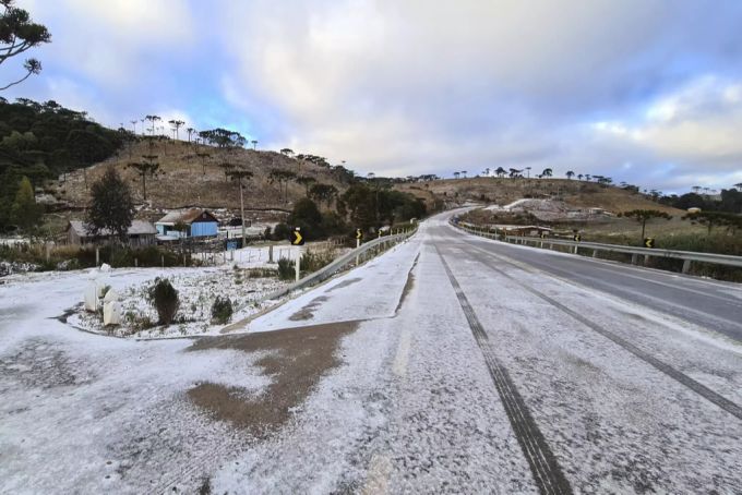 Kältewelle Bringt Schnee In Brasilien