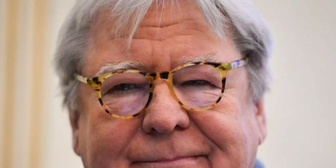 Alan Parker, britischer Regisseur («Fame»), ist tot. Foto: Stephanie Lecocq/EPA/dpa Alan Parker, britischer Regisseur («Fame»), ist tot. Foto: Stephanie Lecocq/EPA/dpa