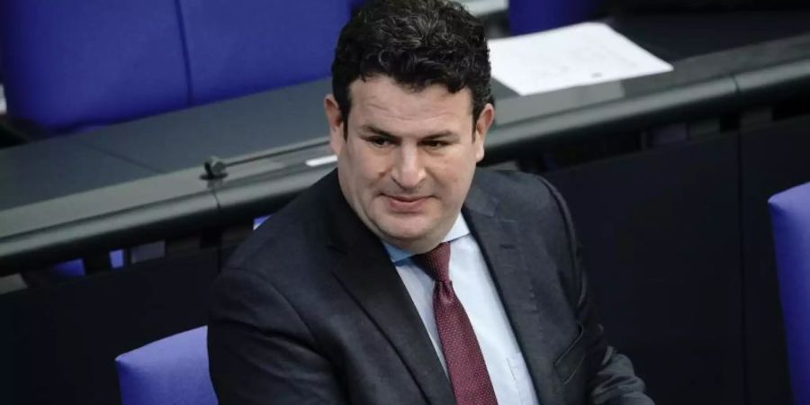 Nach Plänen von Bundesarbeitsminister Hubertus Heil sollen Beschäftigte bei einer Fünf-Tage-Woche 24 Tage im Jahr mobil oder im Homeoffice arbeiten dürfen. Foto: Michael Kappeler/dpa