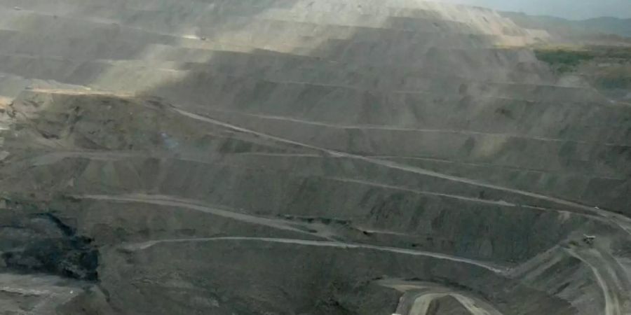 Blick über den riesigen Tagebau Cerrejon in Kolumbien. Der grösste Steinkohletagebau Lateinamerikas erstreckt sich im Department La Guajira auf rund 690 Quadratkilometern. Foto: picture alliance / Georg Ismar/dpa