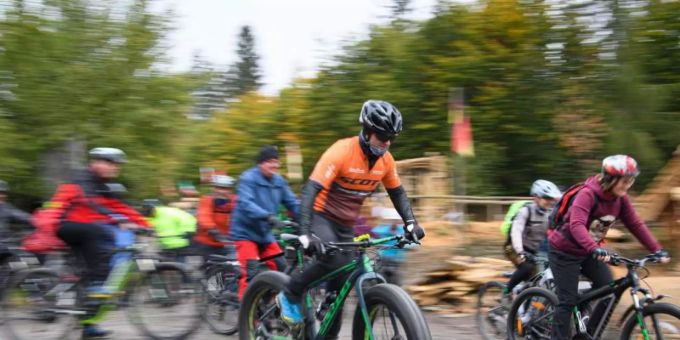 Mit Beginn der Herbstferien wird die Blockline zum ersten Mal befahrbar. Ab dem Frühjahr 2021 soll das Bike-Abenteuer dann auf insgesamt 140 Kilometer und drei spannenden Runden durch das Osterzgebirge starten. Foto: Robert Michael/dpa-Zentralbild/dpa Mit Beginn der Herbstferien wird die Blockline zum ersten Mal befahrbar. Ab dem Frühjahr 2021 soll das Bike-Abenteuer dann auf insgesamt 140 Kilometer und drei spannenden Runden durch das Osterzgebirge starten. Foto: Robert Michael/dpa-Zentralbild/dpa
