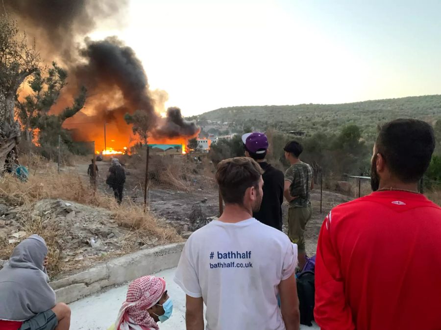 Die Flammen im Flüchtlingscamp Moria.