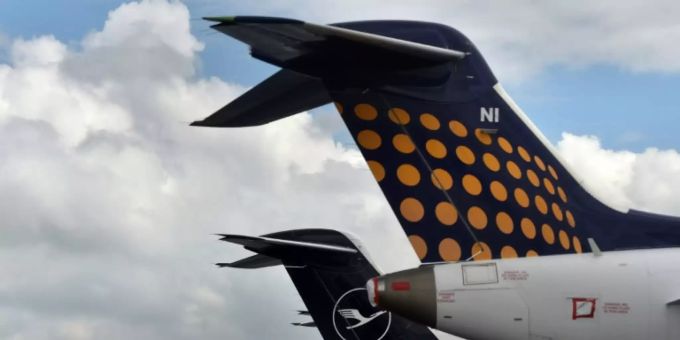 Parkende Lufthansa-Maschinen am Münchner Flughafen. lufthansa