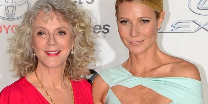 Blythe Danner (l.) mit ihrer Tochter Gwyneth Paltrow im Jahr 2015. Blythe Danner (l.) mit ihrer Tochter Gwyneth Paltrow im Jahr 2015.
