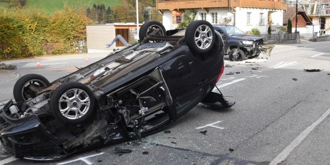 Hasle LU - Lenkerin nach Unfall ins Spital geflogen