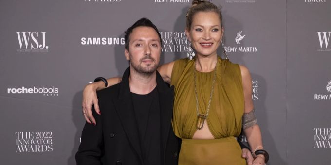 Kate Moss und der Fashion-Designer Anthony Vaccarello. kate moss