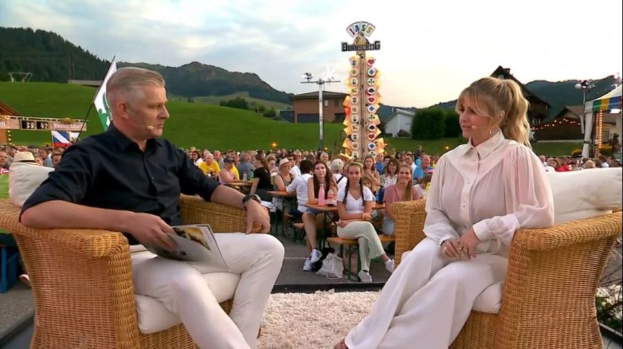 Beatrice Egli mit «Donnschtig-Jass»-Moderator Rainer Maria Salzgeber.